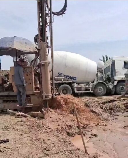 竹溪岩石井施工